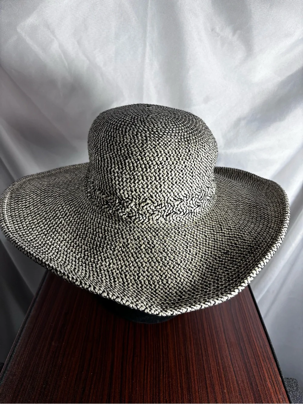 Sundry Navy & Cream Braided Floppy Sun Hat